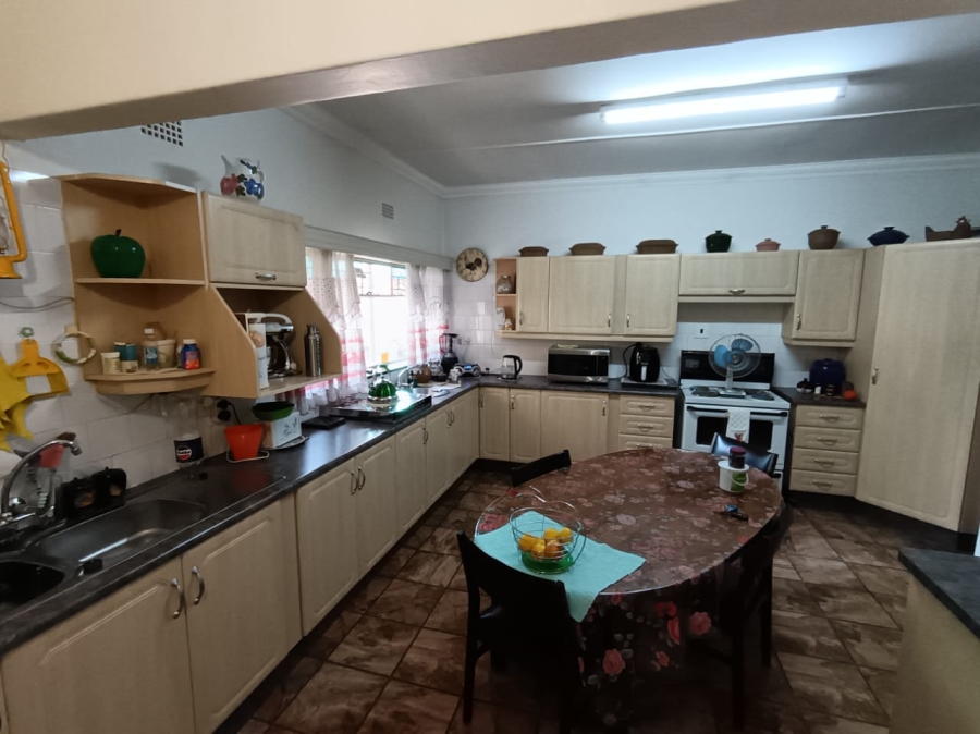 4 Bedroom Property for Sale in Protea Park North West